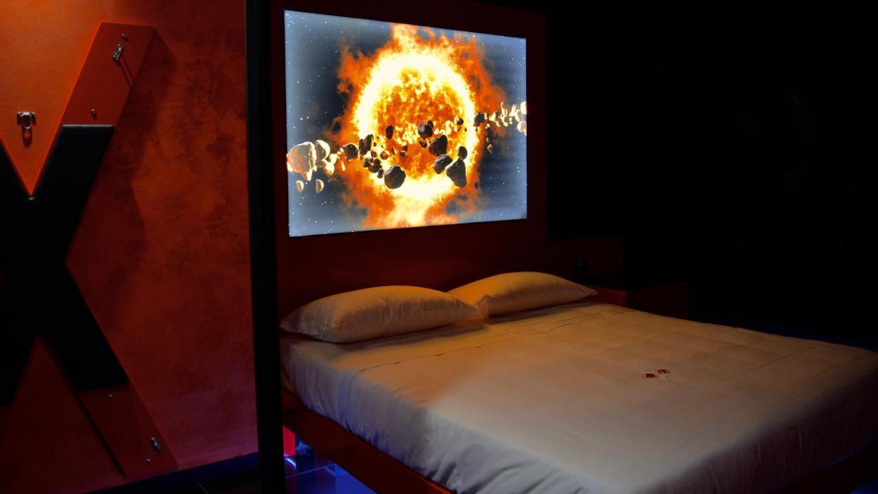 סיניסלו באלסמו C Rooms - Love Motel Monza מראה חיצוני תמונה
