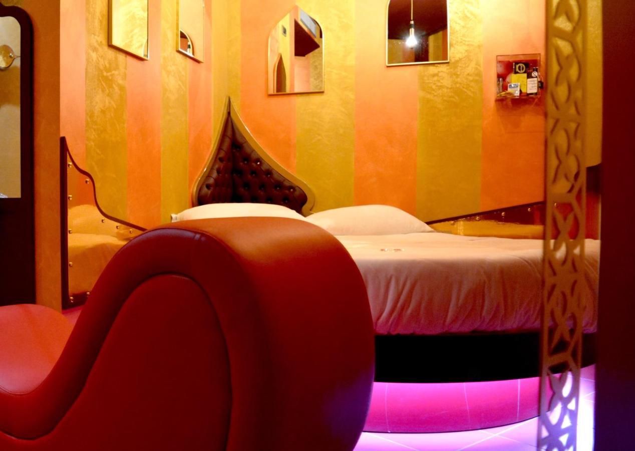 סיניסלו באלסמו C Rooms - Love Motel Monza מראה חיצוני תמונה