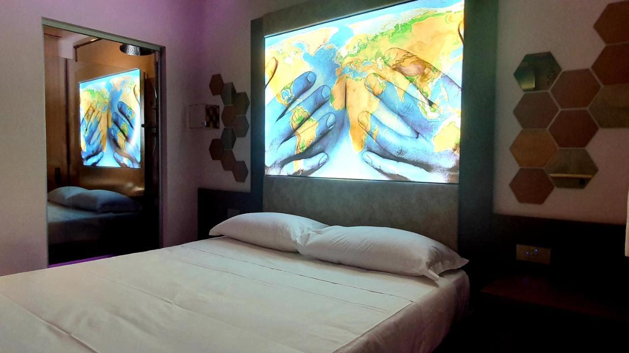 סיניסלו באלסמו C Rooms - Love Motel Monza מראה חיצוני תמונה
